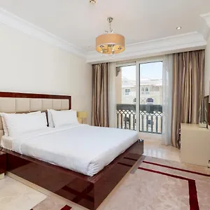Royal Club By Rvhr, Grandeur Crescent Palm Jumeirah Dubai