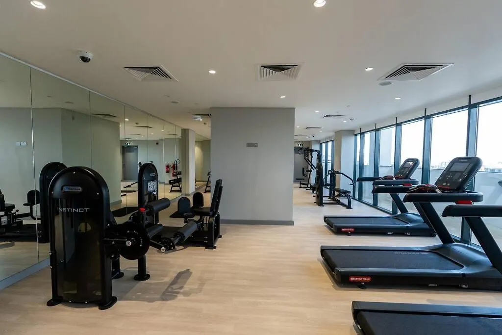 Apartment Chic Studio Just 10 Min To Downtown Dubai