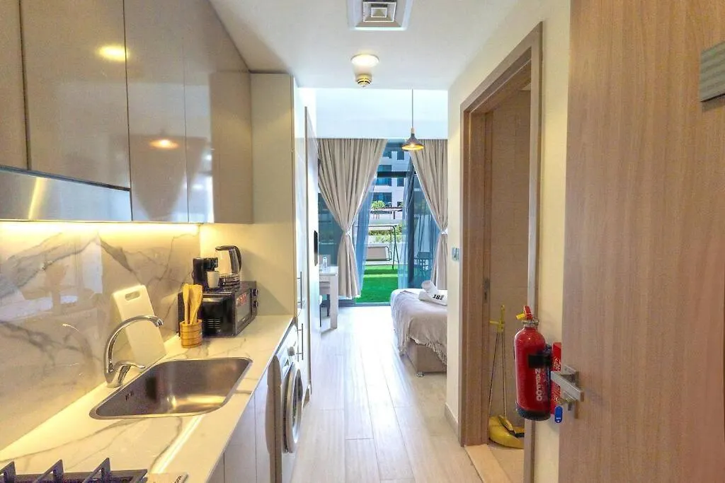 Chic Studio Just 10 Min To Downtown Dubai Apartment
