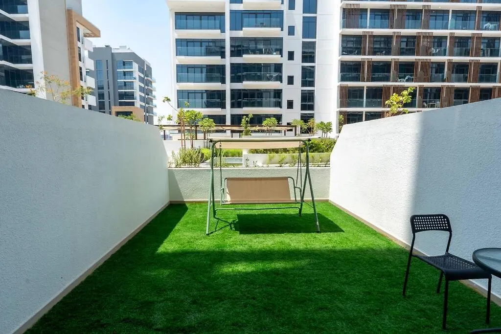 Apartment Chic Studio Just 10 Min To Downtown Dubai